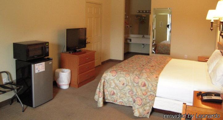 Piedmont City Heart Inn & Suites מראה חיצוני תמונה