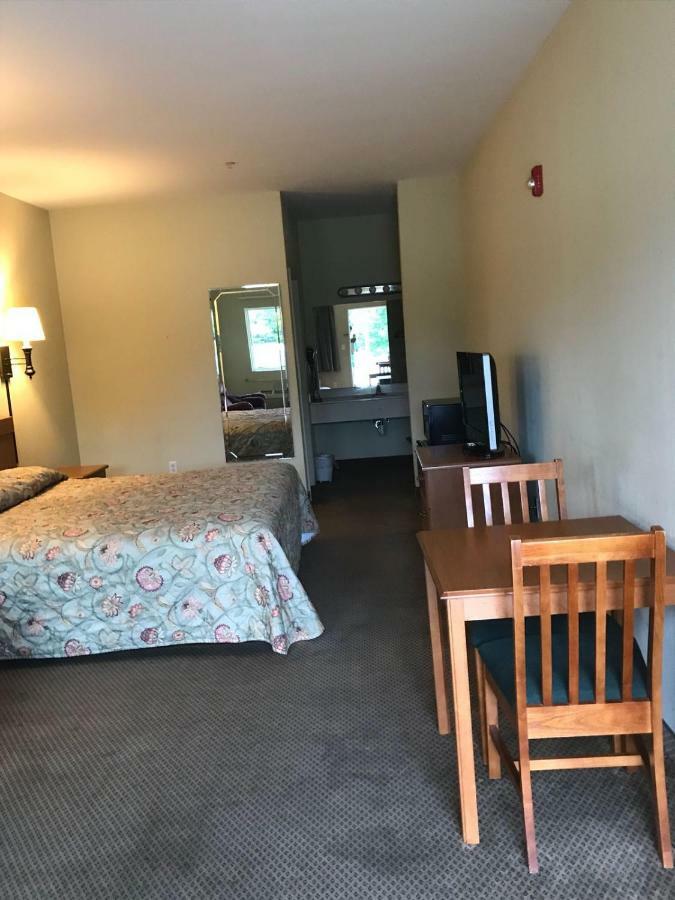 Piedmont City Heart Inn & Suites מראה חיצוני תמונה